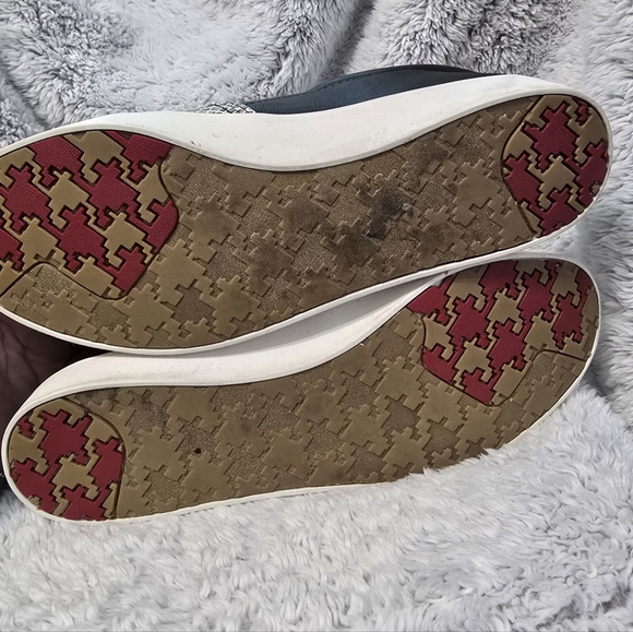 Women's Dr. Scholl's Black and White Snake Print Slip-On Shoe - Picture 7 of 10